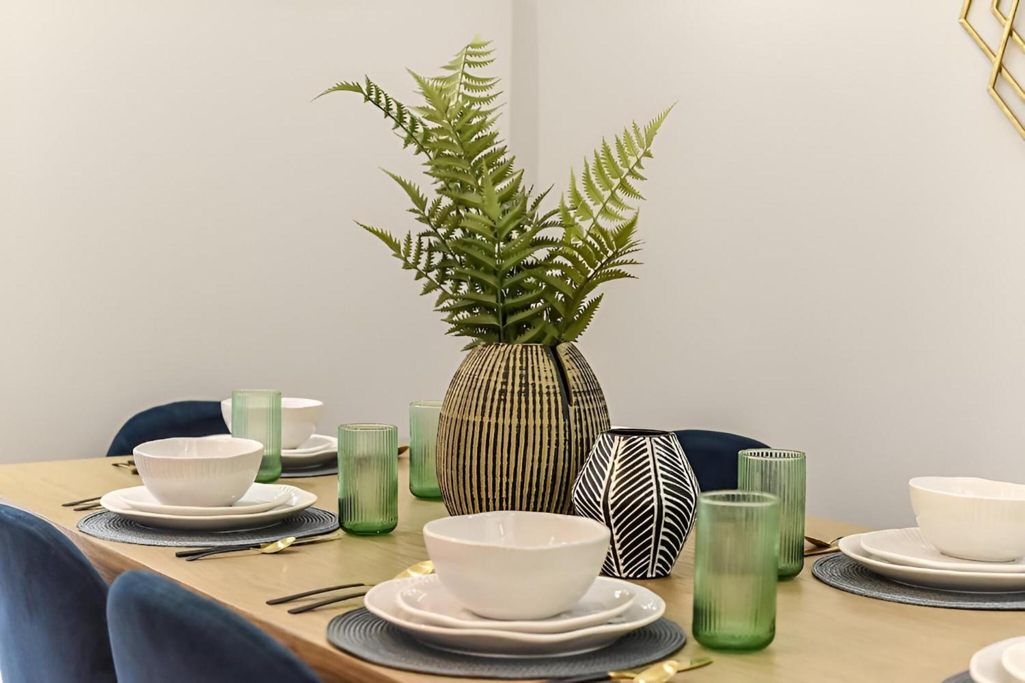 Warm & Cozy 2-bed Flat-perfect For Groups! Londra